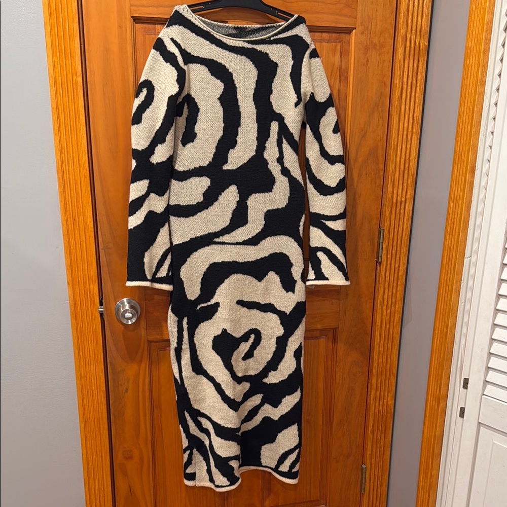 SHEIN Black and White Bodycon Dress Bateau Neckline 3/4 Sleeve